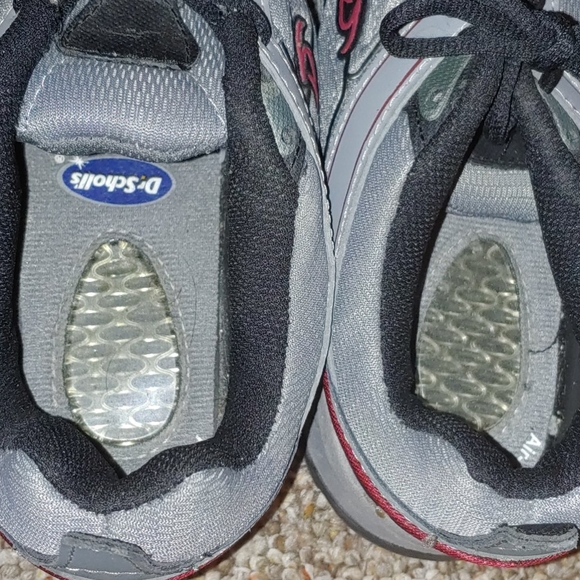 dr scholl's tundra sneakers